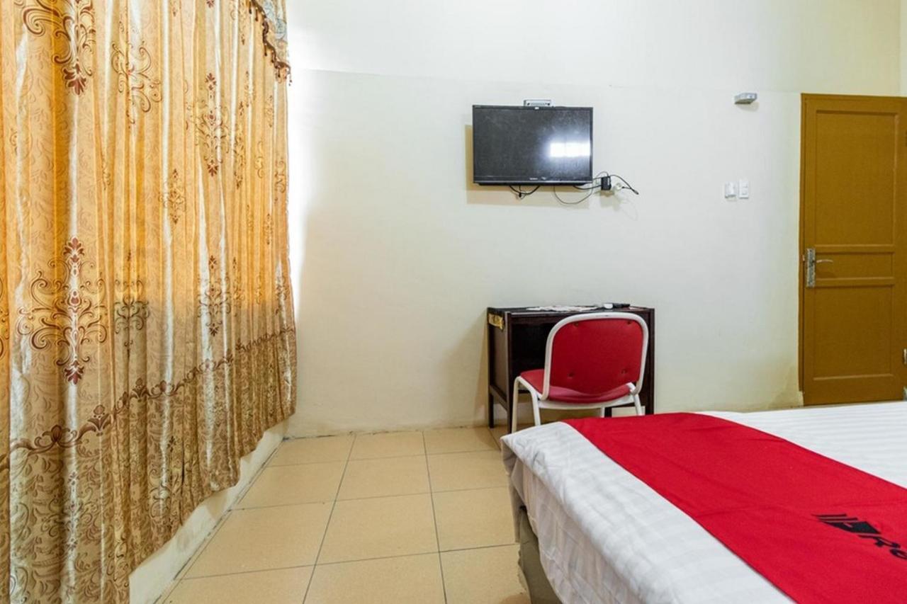 Reddoorz Syariah @ Jalan Setiabudi Medan 3 Екстер'єр фото